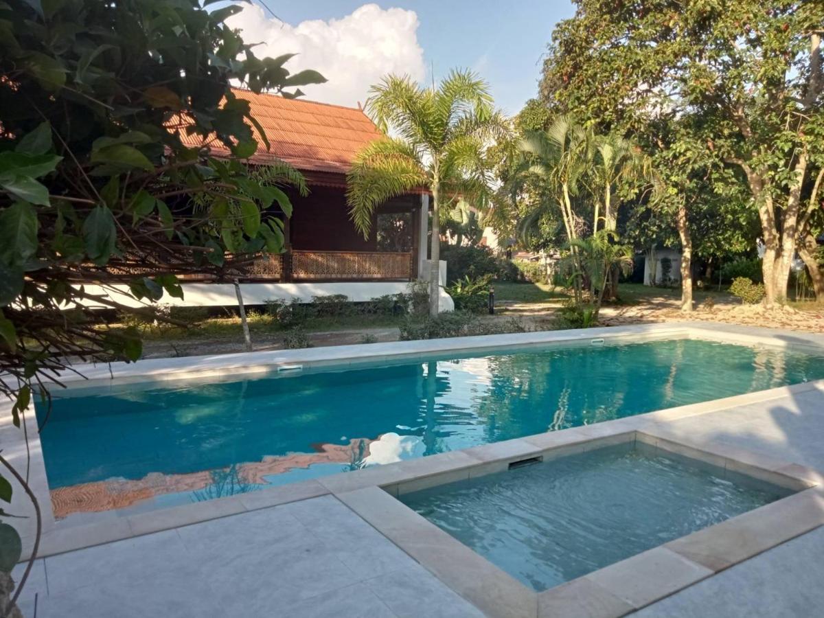 Villa Baan Banyan Villa, Wood House Short Walk To Mae Nam
